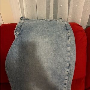 Stonewashed ankle length blue jeans, Old Navy brand